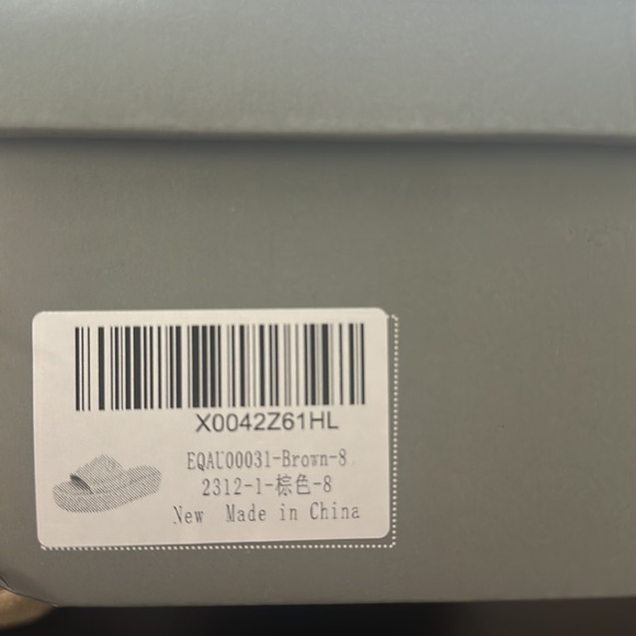 Platform Rattan Sandals - Picture 5 of 5